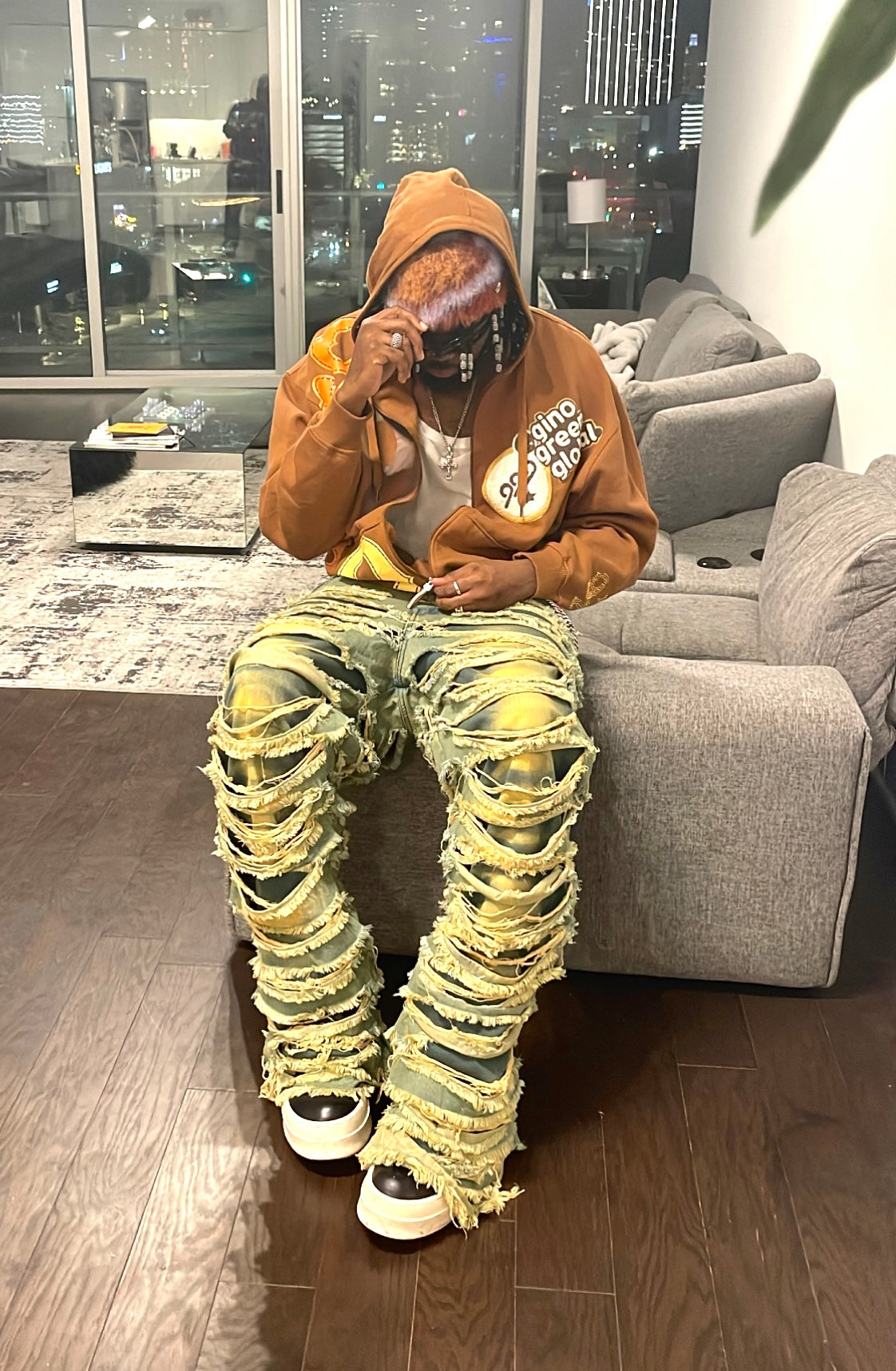 TANNED DOUBLE LAYERED BAGGY DESTROYER DENIM
