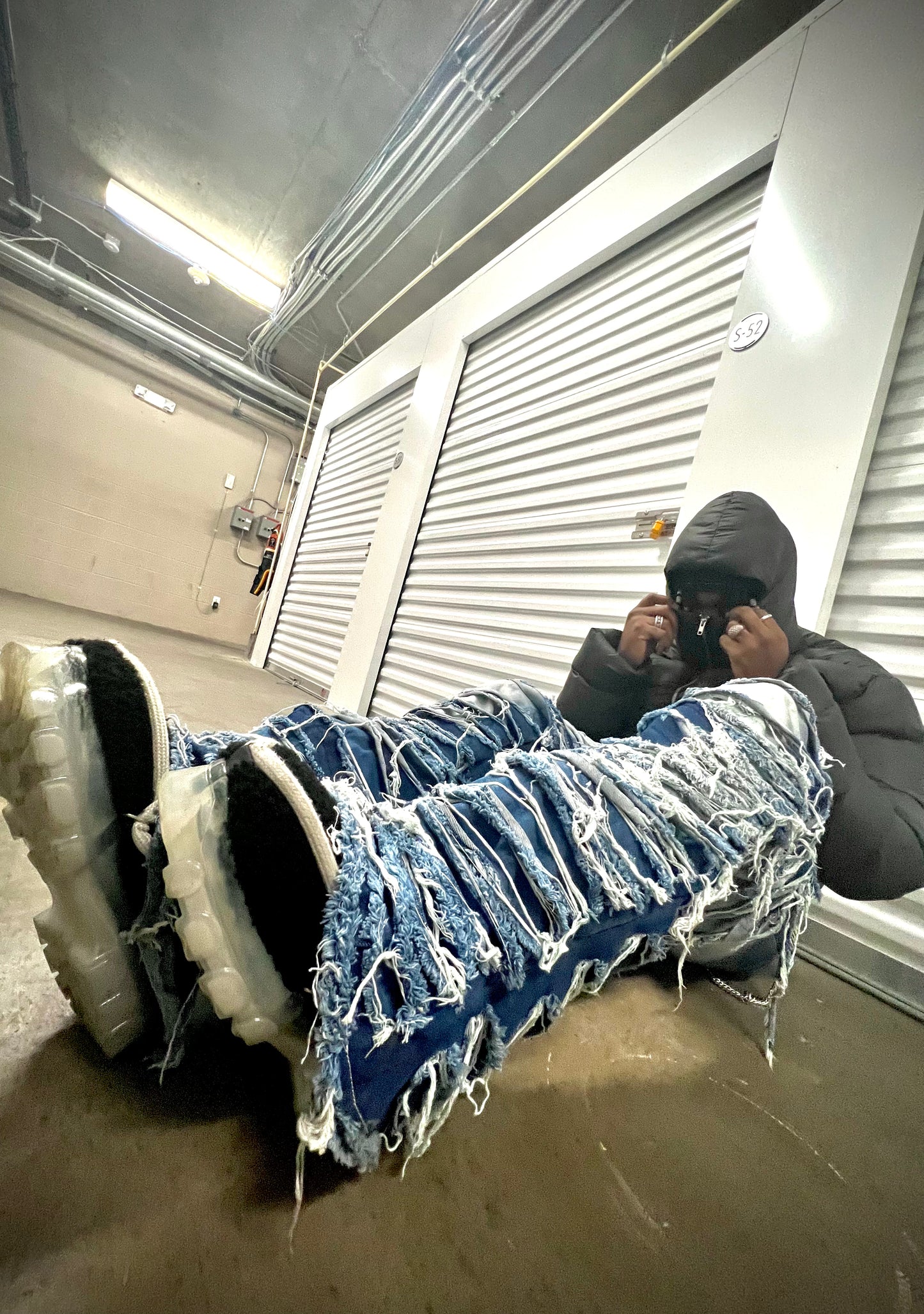 BLUE & WHITE DOUBLE LAYERED BAGGY DESTROYER DENIM